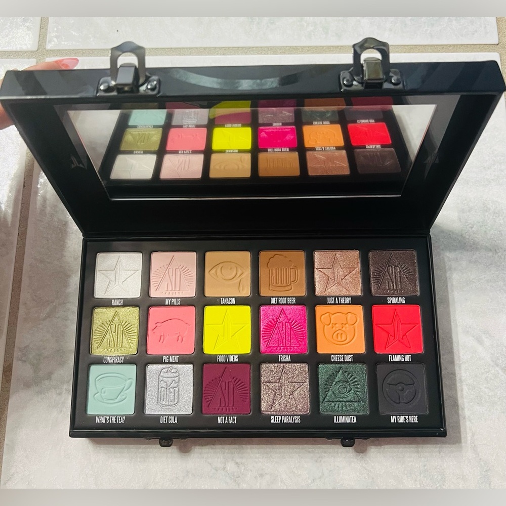 Jeffree Star X Shane Dawson Conspiracy Palette